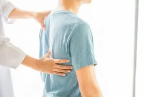 سلفات الكوندرويتين: أهم 3 فوائد الجلوكوزامين و الكوندرويتين