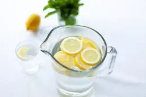 الليمون لعلاج قشرة الراس