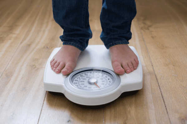 ما هو سبب عدم زيادة الوزن عند الاطفال؟