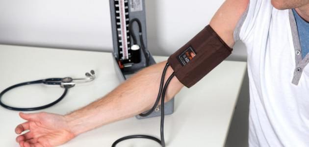 كيفية قياس ضغط الدم بالجهاز الزئبقي